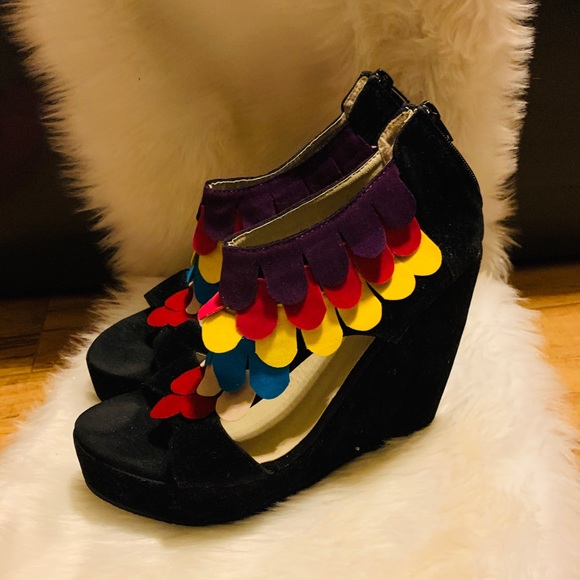 Multi Color Wedge - Picture 2 of 4